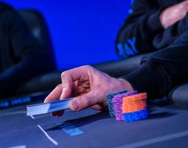 Ante poker